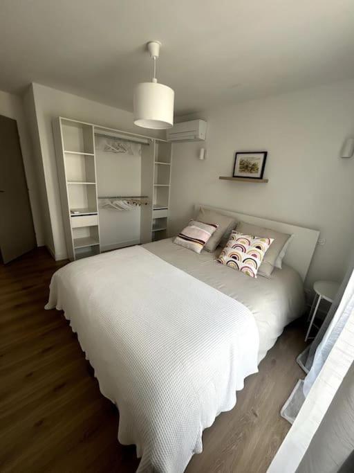 Cocon Chaleureux Au Coeur De Mirepoix Apartment Mirepoix  Bagian luar foto